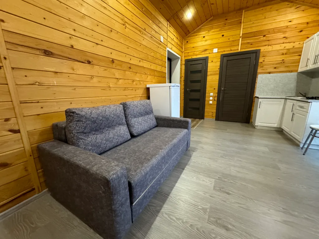 Дом вблизи озера в Карелии