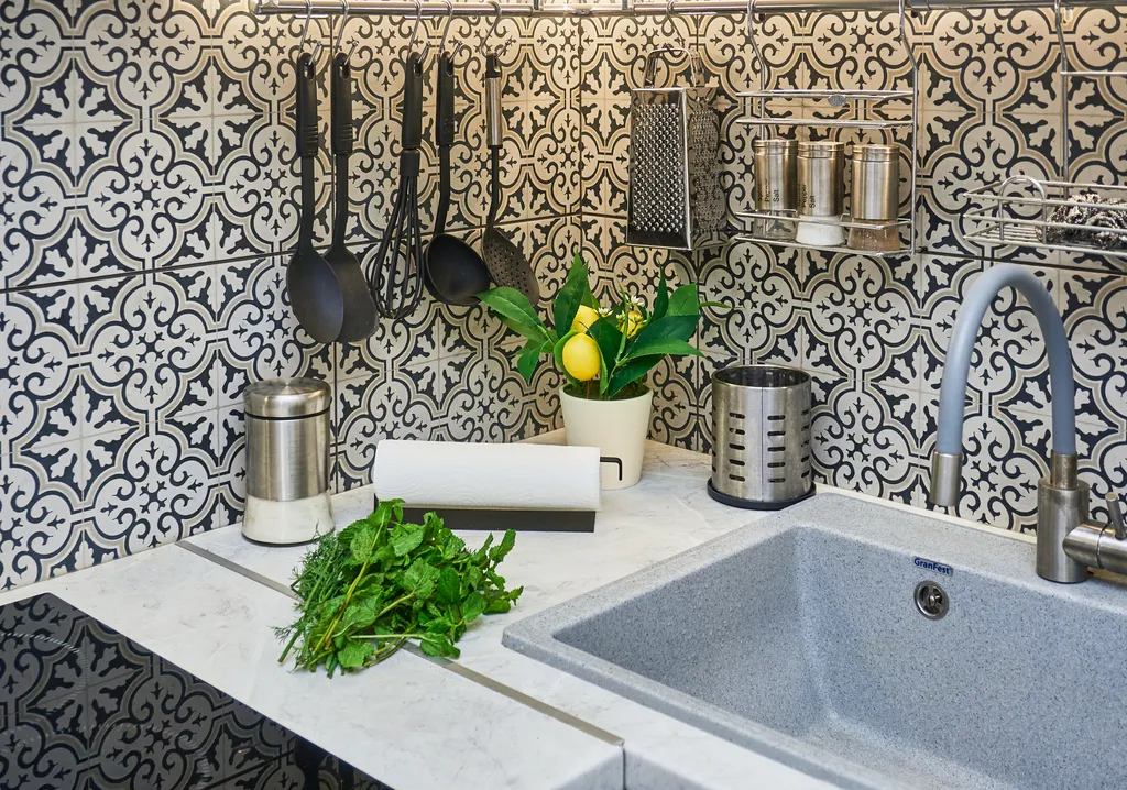 Уютная квартира-студия с потрясающим видом на море и город  в центре