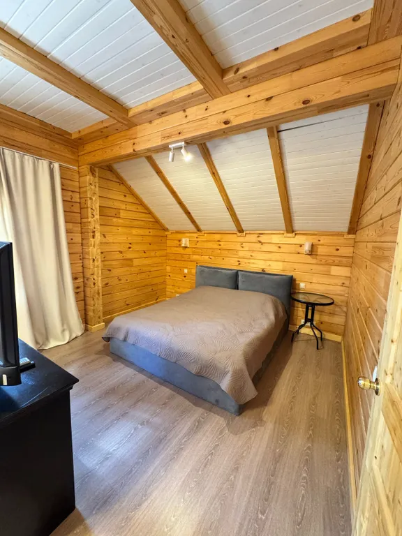 Дом на берегу водохранилища