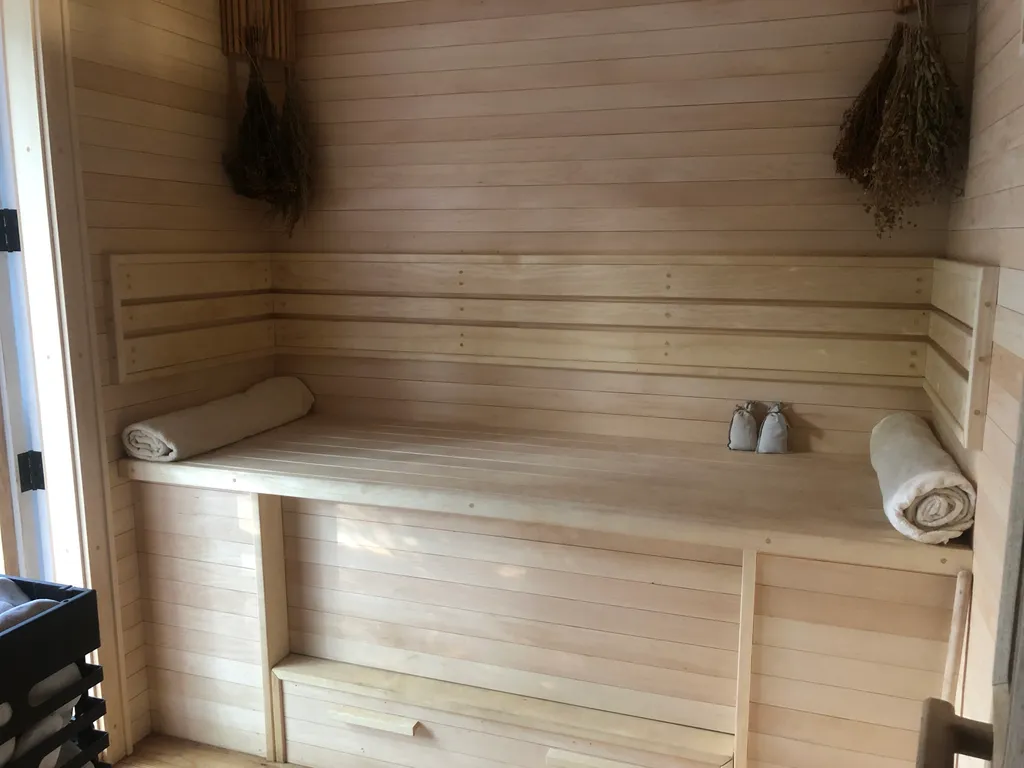 Речной домик с баней