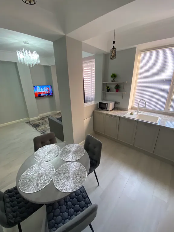 Квартира с хорошим ремонтом в 10 минутах ходьбы от пляжа Лагуна — аренда посуточно в Каспийск