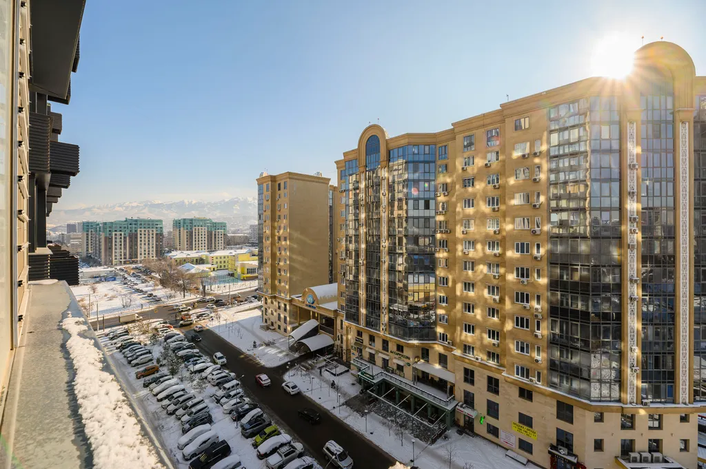 R house Mega Атакент