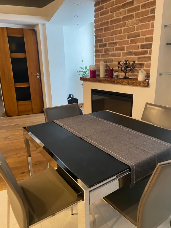 Уютная квартира с дизайнерским ремонтом в хорошем районе города