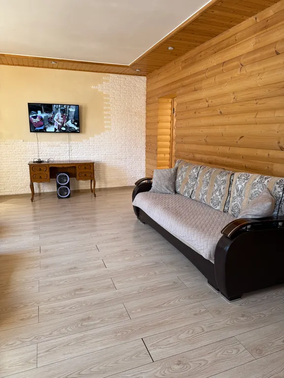 Коттедж с видом на горы и горную речку