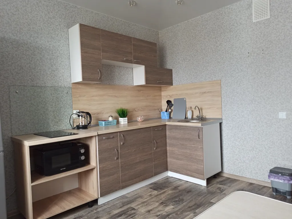 Апартаменты с отличной локацией! Рядом: ТЦ, магазины, парки, кафе