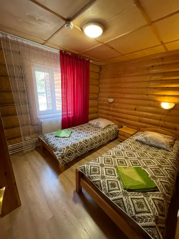 Дом на берегу озера Селигер