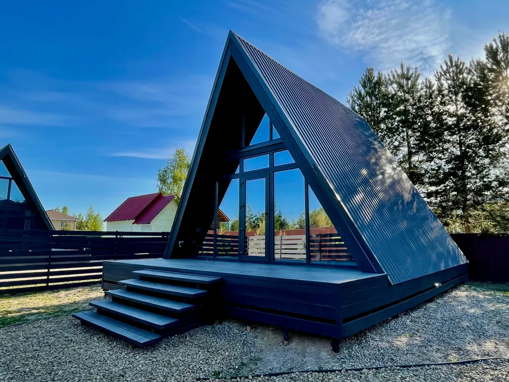 Домик у реки с банным чаном и сап-бордами