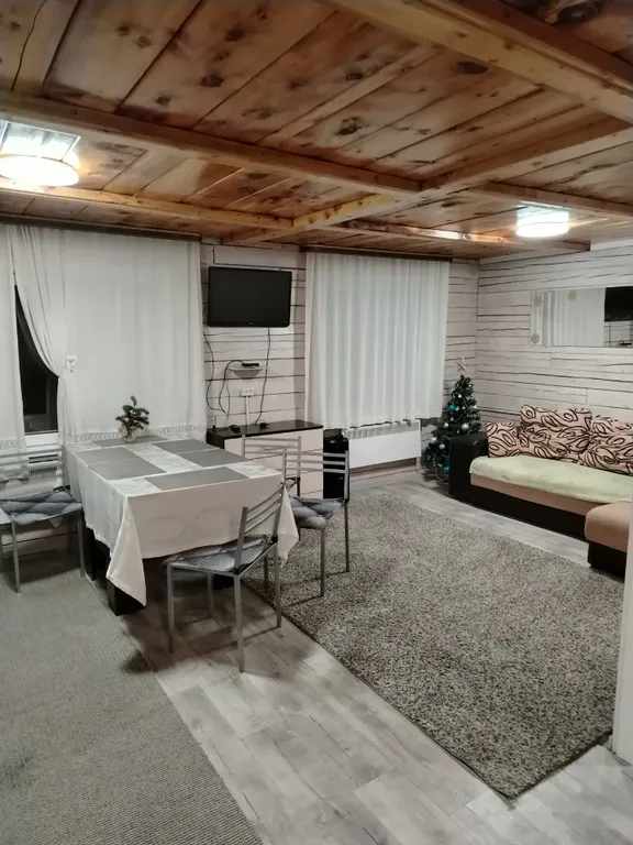 Коттедж Гостевой дом — Таштагол