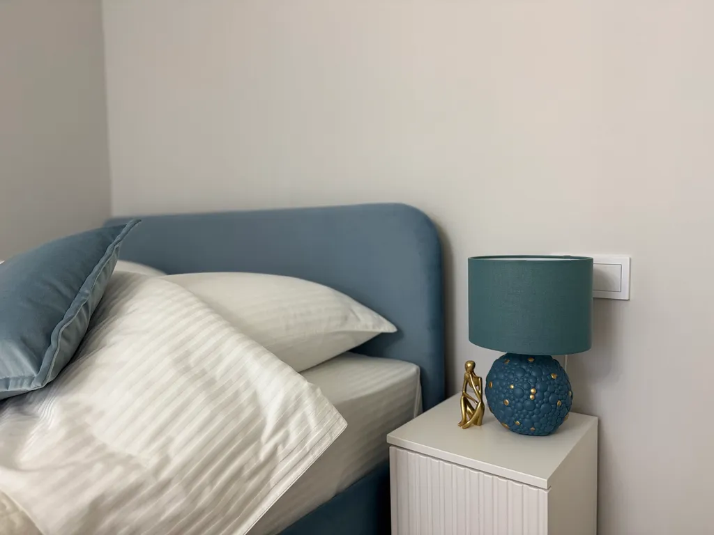 Видовая квартира с дизайнерским ремонтом на берегу реки в белых росах