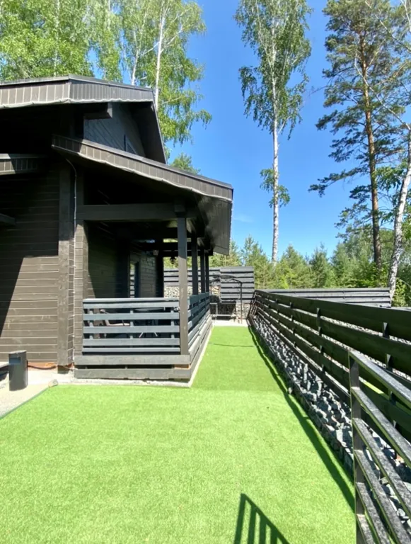 Малый коттедж с бассейном