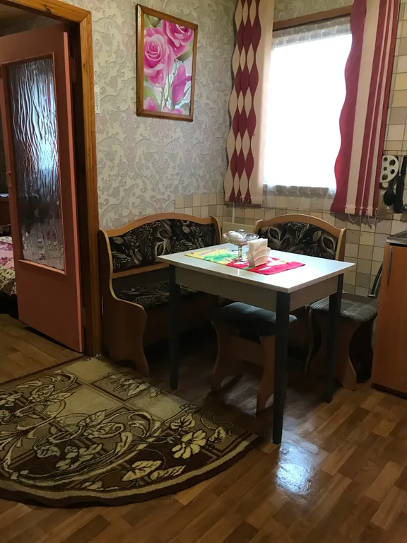 Квартира Солнышко в деревянном доме на самом берегу Онежского озера