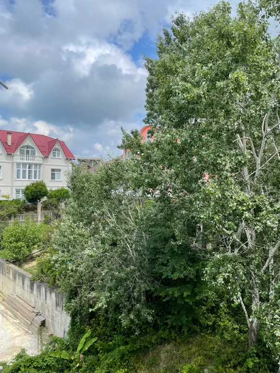 Квартира Просторная квартира для отдыха от шума — Адлер