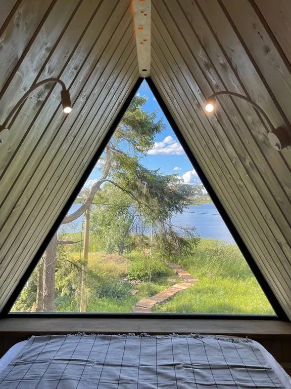 Дом Паломника на берегу Ладожского озера