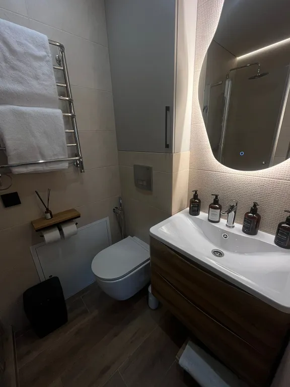 Загородный парк ШишкинЪ. Панорамный коттедж с видом на озеро