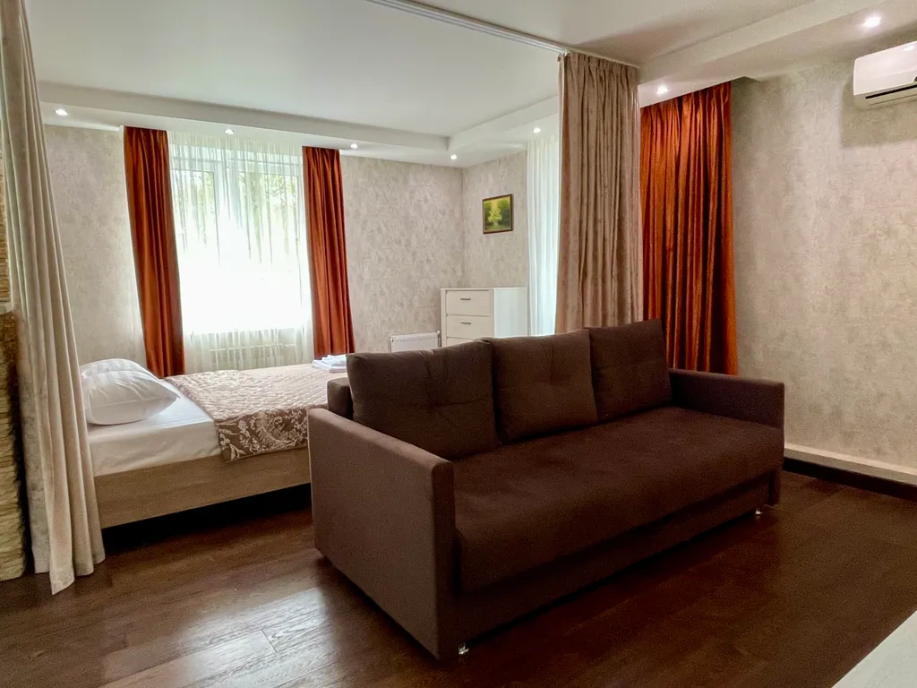 Светлая, уютная квартира студия в центре города