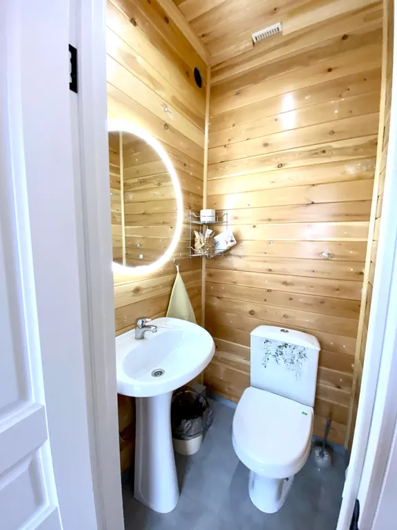 Уютный коттедж с видом на озеро Байкал