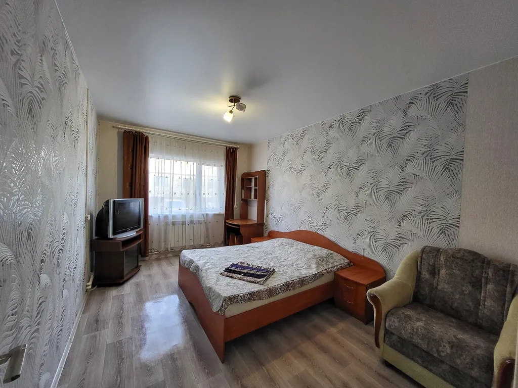 Большая квартира с балконом — аренда посуточно в Вельск