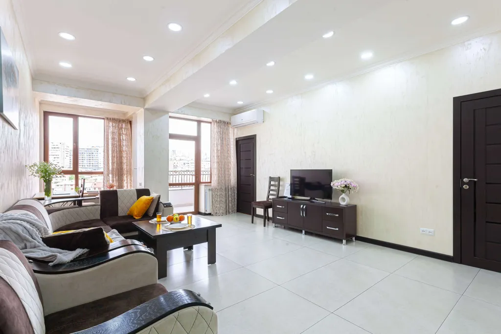 Просторная квартира с 2 спальнями в центре Еревана