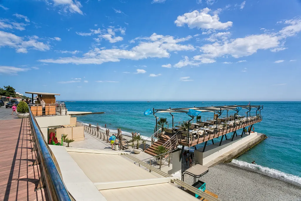 Студия у моря со своим бассейном