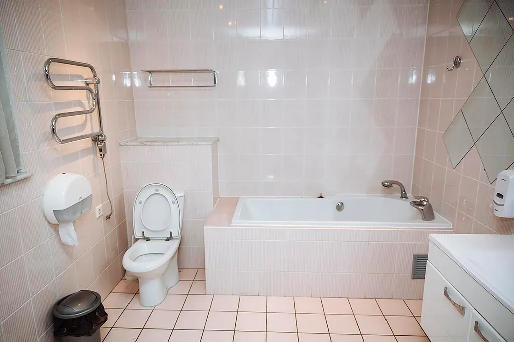 Белоснежная веранда и усадьба