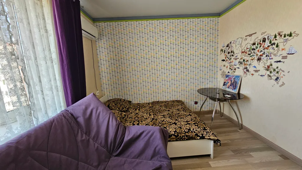 Уютная двухкомнатная квартира, расположенная рядом с парком Галицкого