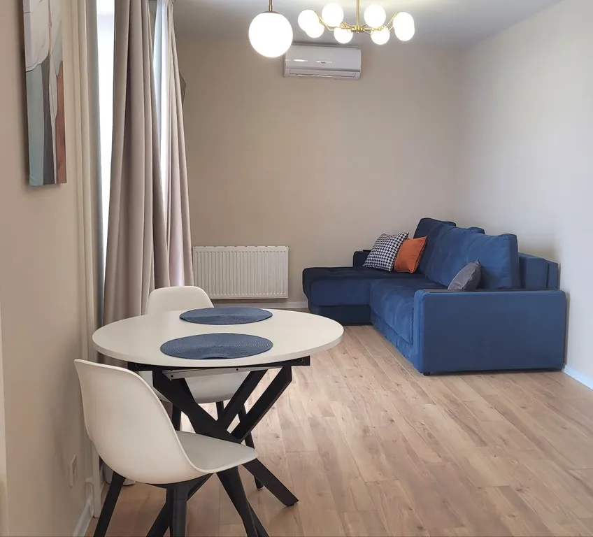 Премиум-квартира в центре Ижевска с панорамным видом на пруд и собор