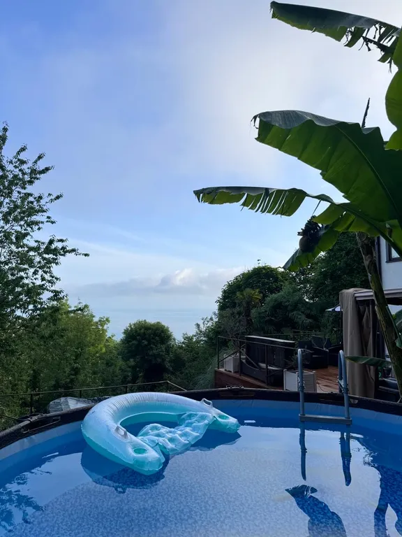 Дом с видом на море