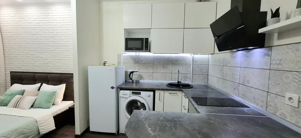 Студия с видом на Ангару