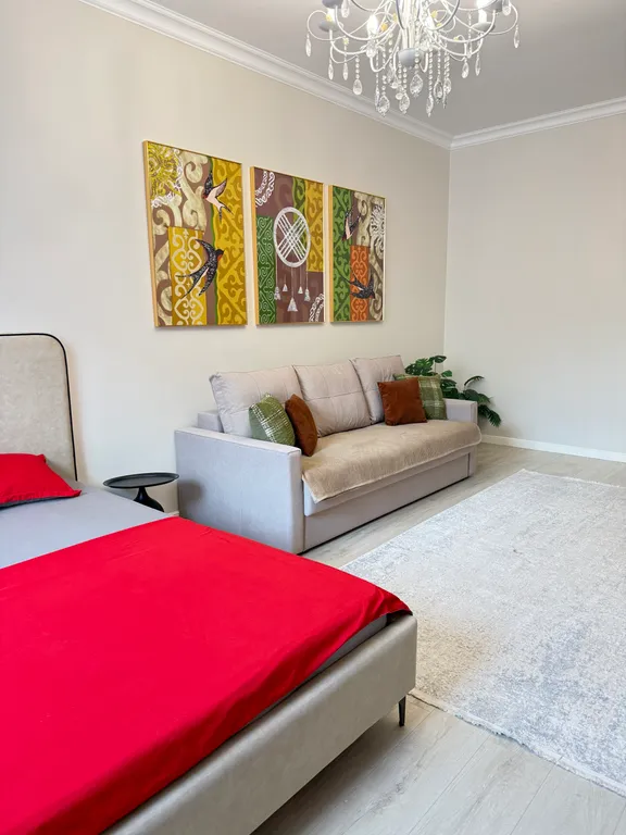 Уютная евротрешка квартира возле экспо