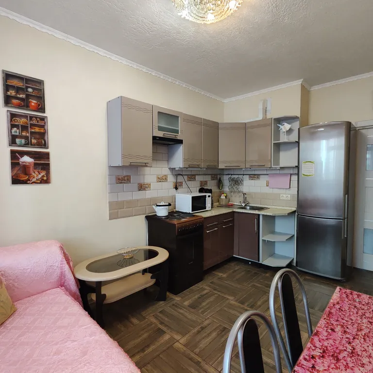 Квартира большая у ТЦ "Крейсер", 33 квартиры