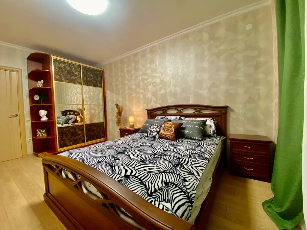 Уютная трёшка возле областной больницы