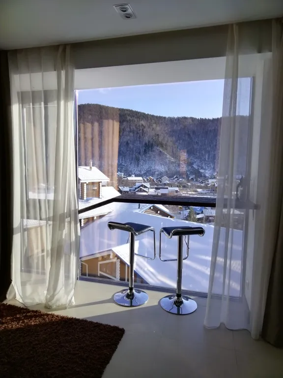 Апартаменты с панорамным видом Baikal Hill Residence