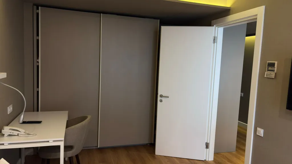 Современная квартира 1 bedroom в Alliance Palace