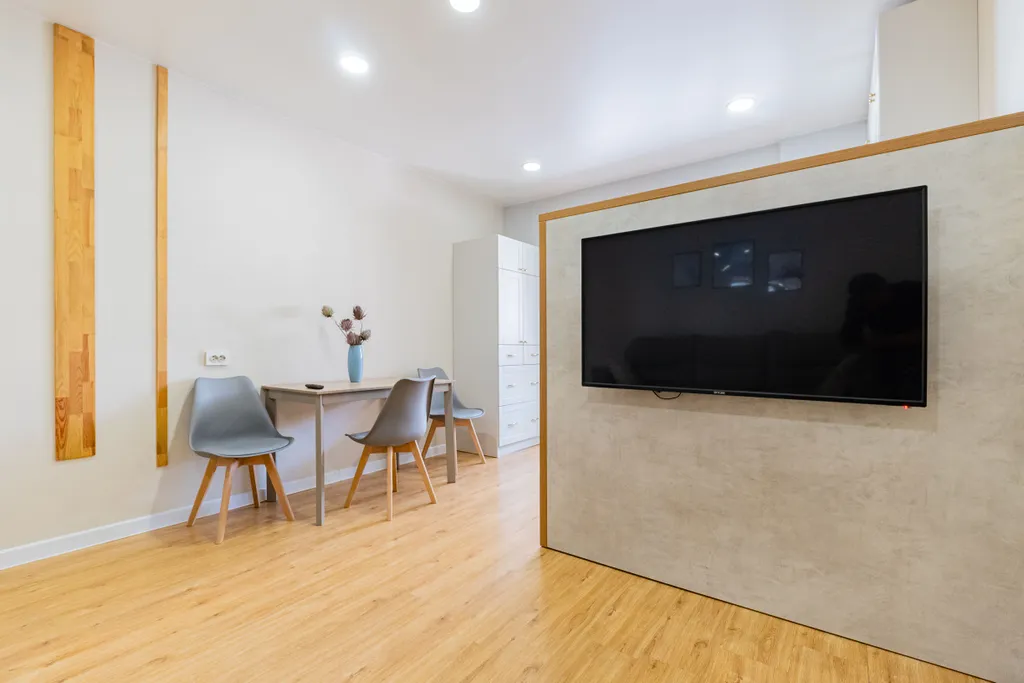 Красивая евротрешка в отличном районе