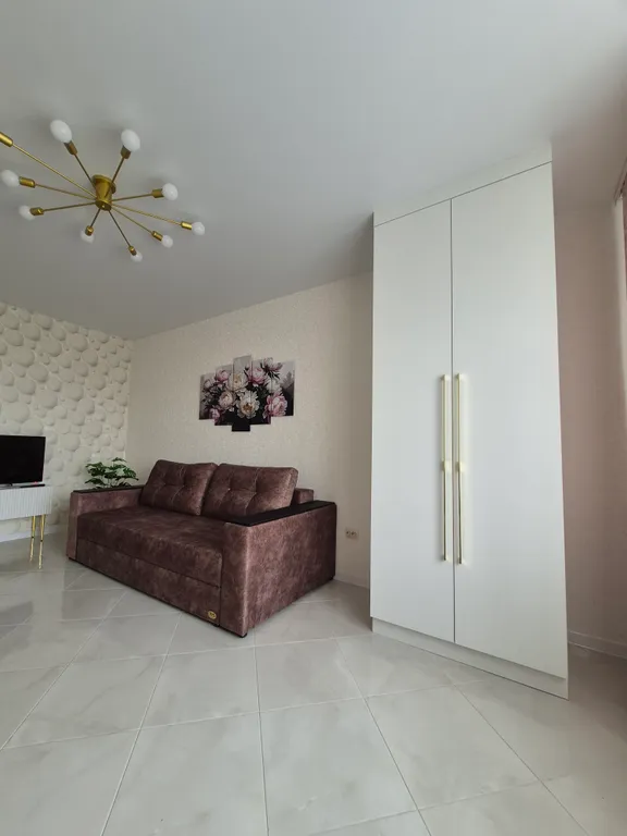 Уютная светлая квартира с видом на город