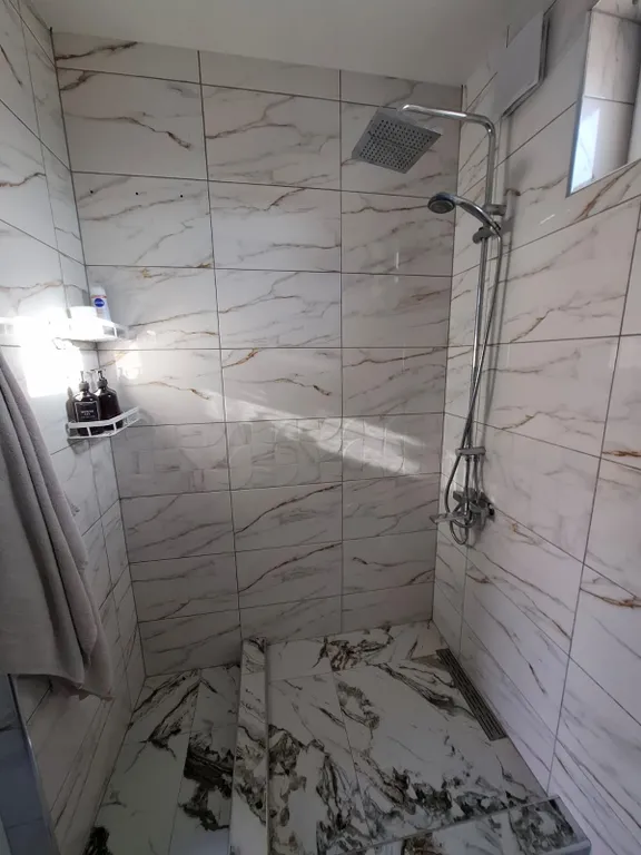 Семейный дом на берегу моря