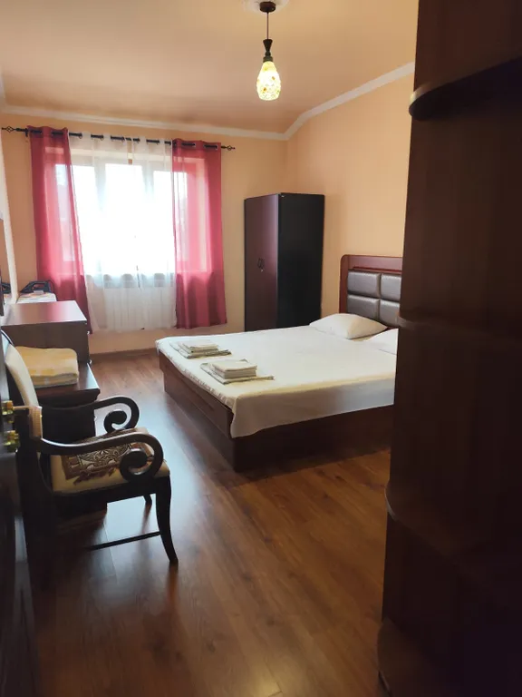 Уютная трехкомнатная квартира в центре Еревана