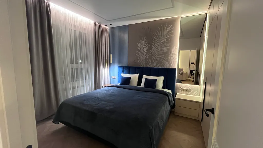 Апартаменты с видом на озеро в элитном районе