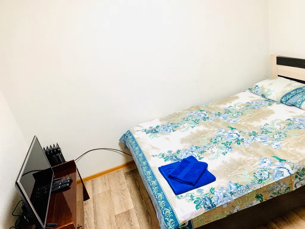 Просторная квартира, 3 спальных места. рядом с ТРЦ Каскад и Олимп