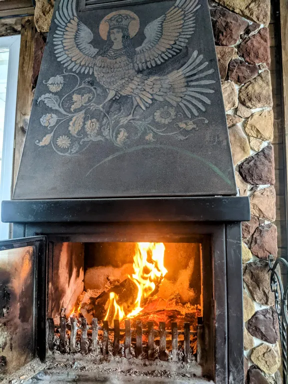 Коттедж Уютный домик с камином и бассейном — Глазово