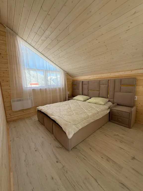 Дом в центре гор