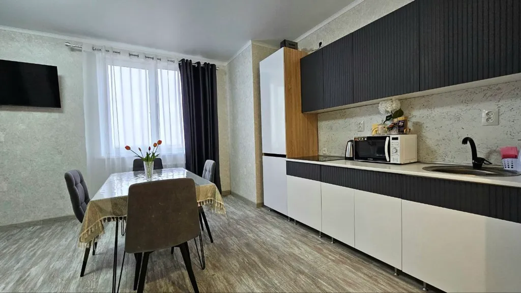 3-комнатная квартира недалеко от ТРЦ Alimpic