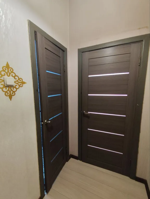 Трехместный номер с 2  кроватями и диваном. Стандарт с видом на море.