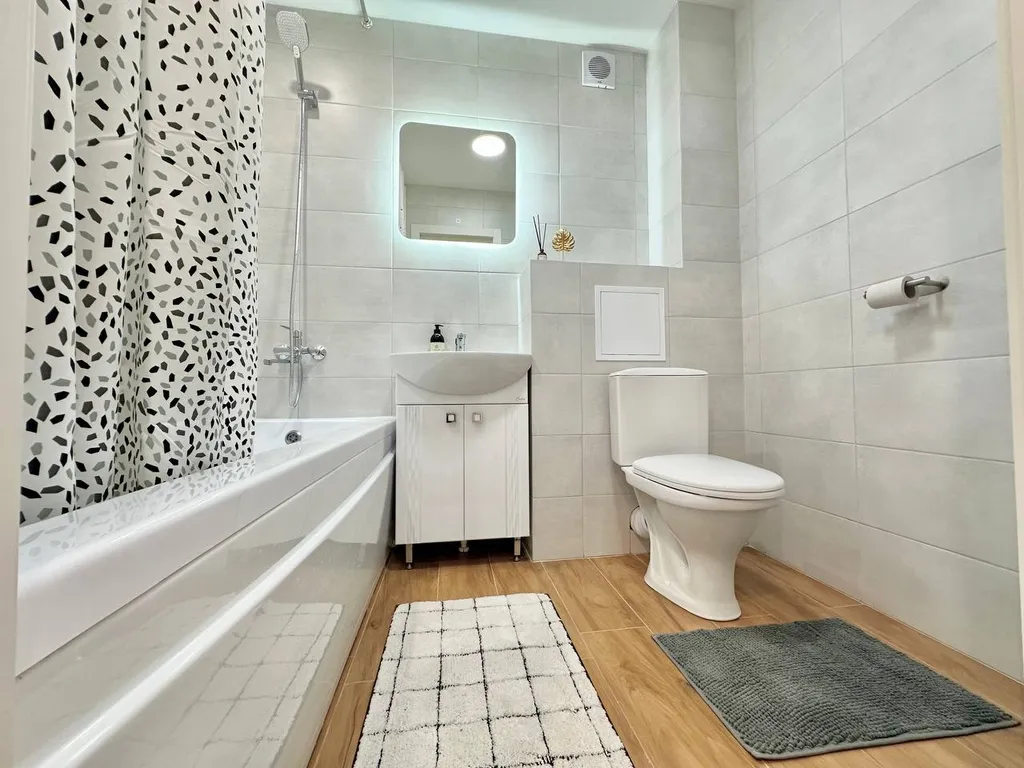 Рядом с Реадовским парком