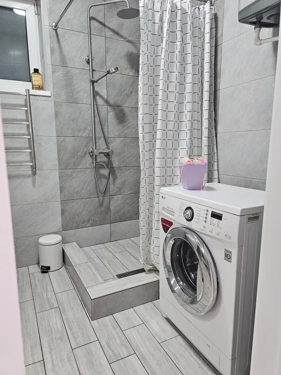 Евро студия в спокойном и тихом месте