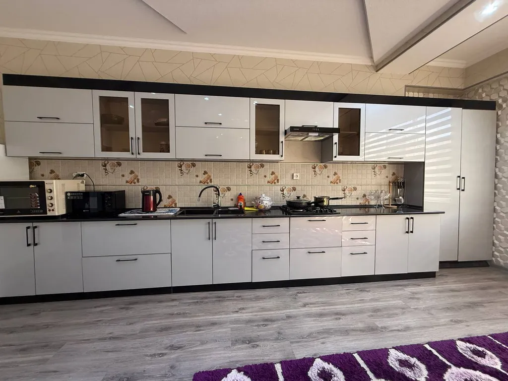 4-комнатная Квартира