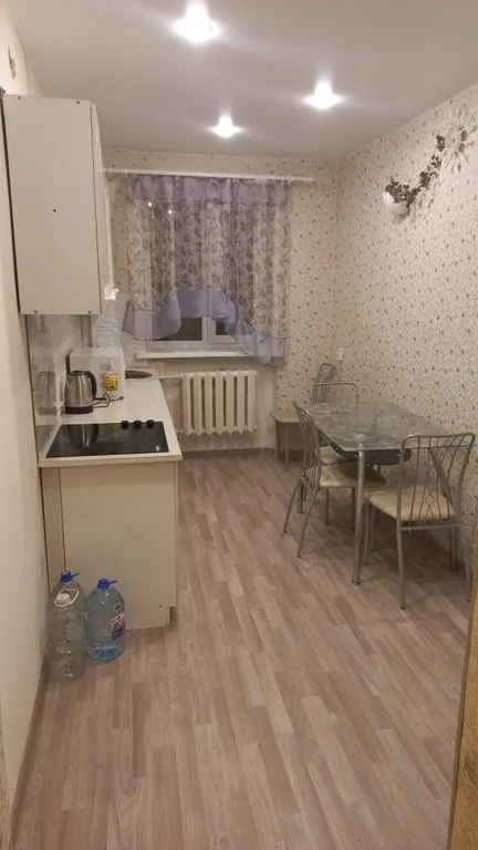 Квартира 2-комнатная Квартира — Артёмовский