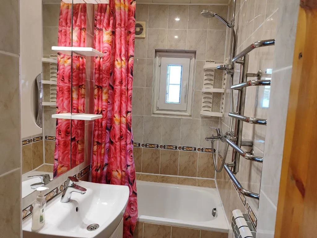 Домик с двориком