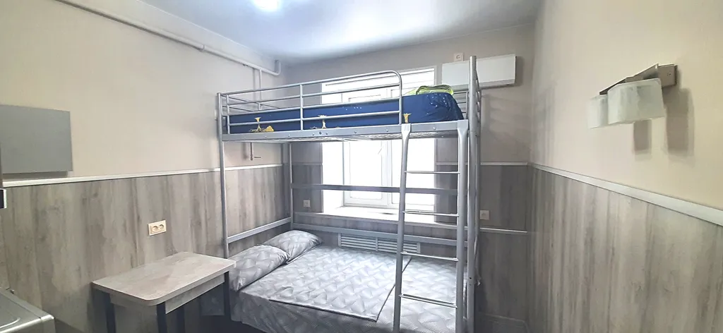 Чистая и комфортная студия в 300 метрах от метро Уралмаш