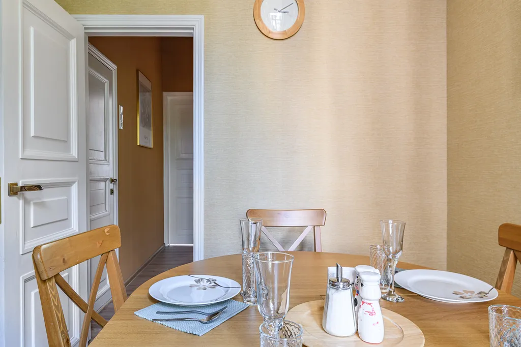 Роскошная квартира с балконом и парковкой рядом с Петропавловкой